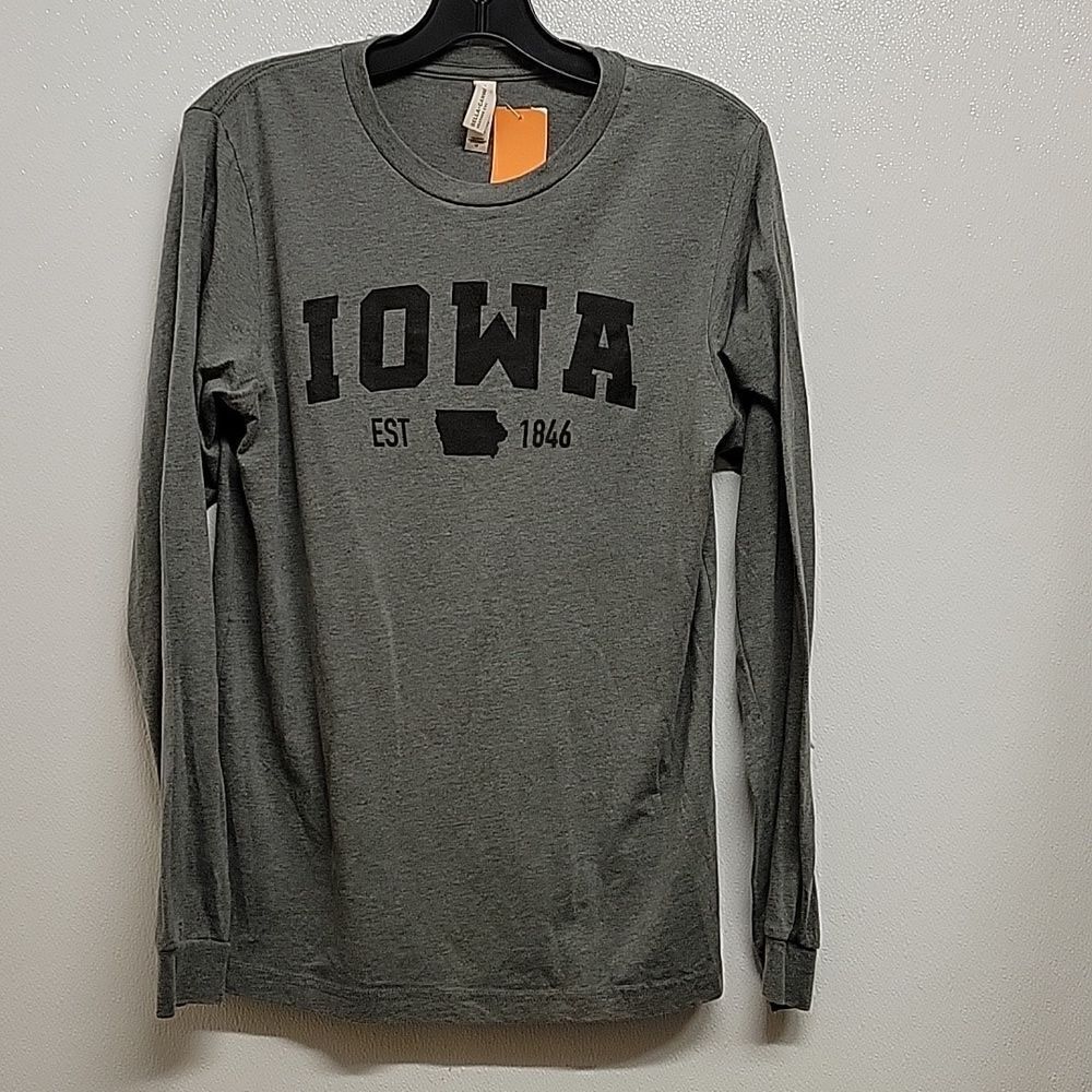 Unisex Iowa Hawkeyes  size M Long Sleeve shirt